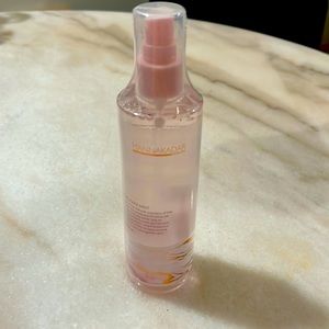 MANNA KADAR BEAUTY
Hydration Happy Hydrating Face Mist